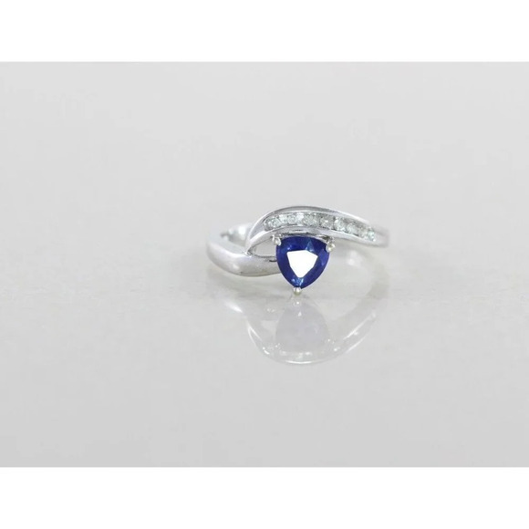 10k White Gold Lab Created Blue Sapphire and Diamond Ring Size 7 1/4 - Picture 6 of 9